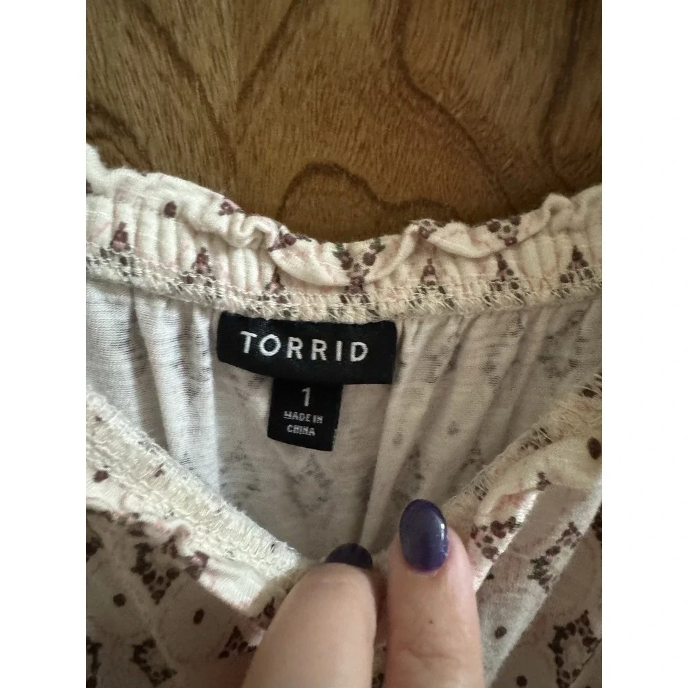 Torrid Babydoll Super Soft Slub Ruffle Shoulder Tank Peplum 1X Cream Geometric - Picture 4 of 10